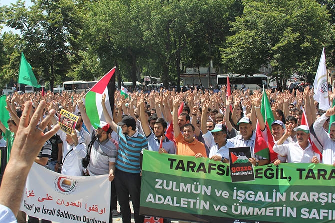 Fatih'te Binlerce Kişi İsrail'i Lanetledi 17