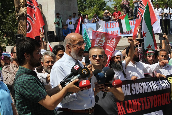 Fatih'te Binlerce Kişi İsrail'i Lanetledi 20