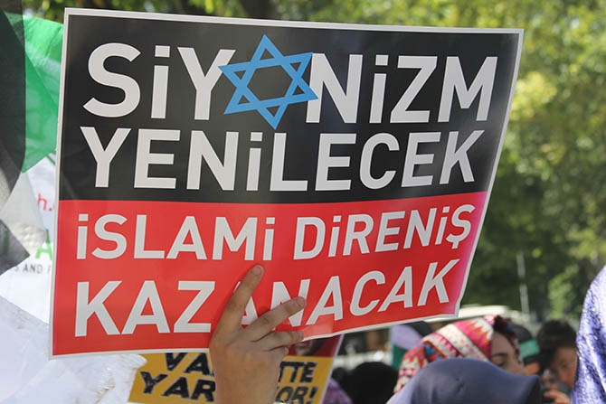 Fatih'te Binlerce Kişi İsrail'i Lanetledi 21