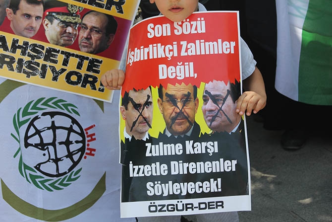 Fatih'te Binlerce Kişi İsrail'i Lanetledi 22