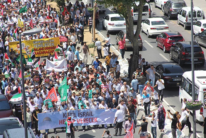 Fatih'te Binlerce Kişi İsrail'i Lanetledi 7