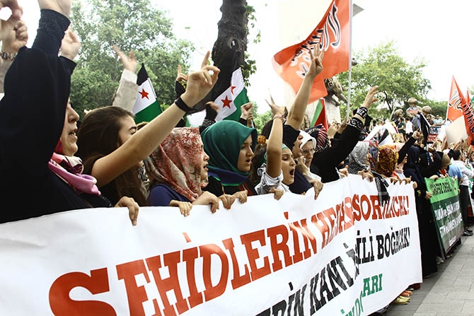 Fatih’te Binlerce Kişi Gazze Direnişini Selamladı 12