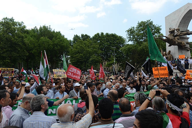 Fatih’te Binlerce Kişi Gazze Direnişini Selamladı 22