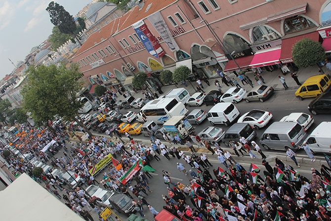 Fatih’te Binlerce Kişi Gazze Direnişini Selamladı 3