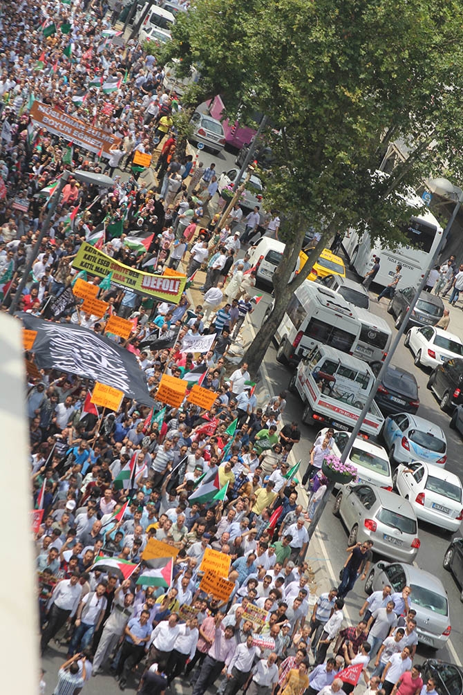 Fatih’te Binlerce Kişi Gazze Direnişini Selamladı 7