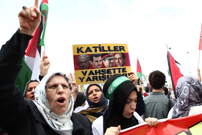 Siyonist Vahşet Eminönü Meydanında Lanetlendi! 13