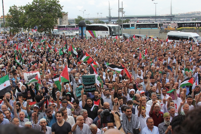 Siyonist Vahşet Eminönü Meydanında Lanetlendi! 20