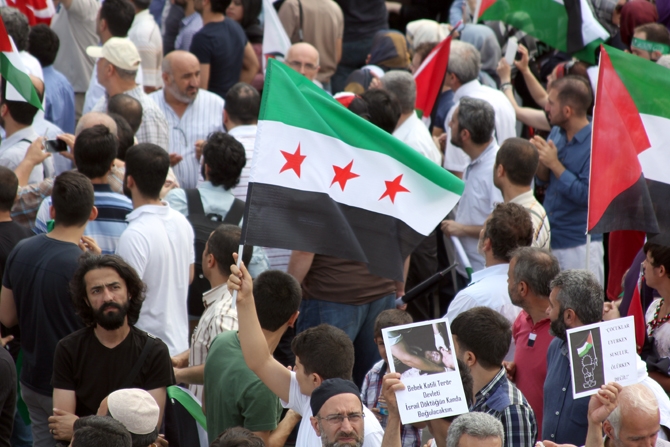 Siyonist Vahşet Eminönü Meydanında Lanetlendi! 31