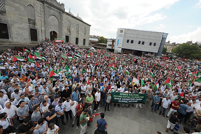 Siyonist Vahşet Eminönü Meydanında Lanetlendi! 9