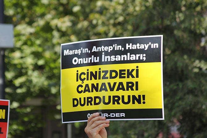 Fatih’te Muhacirler İçin ‘Kardeşime Dokunma’ Eylemi Yapıldı 8