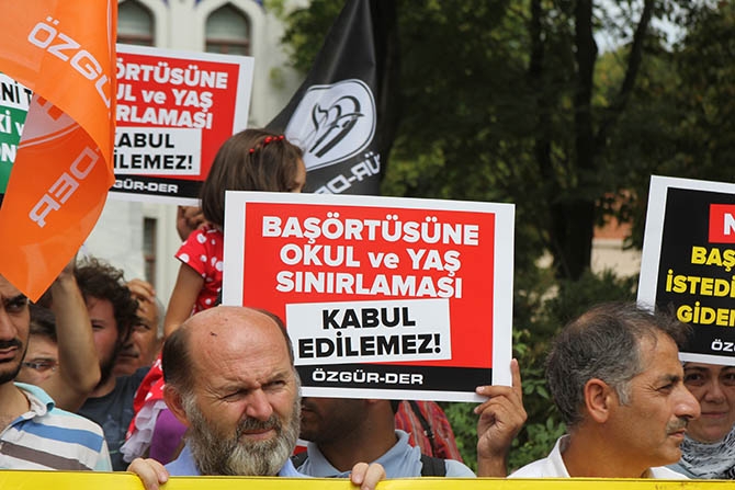 Fatih'te Başörtüsü Eylemi 3