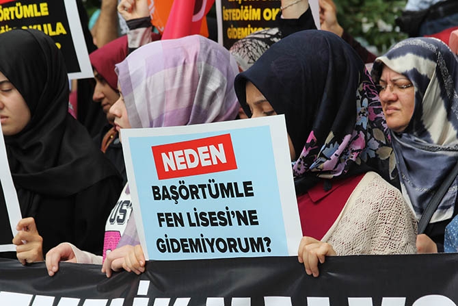 Fatih'te Başörtüsü Eylemi 7