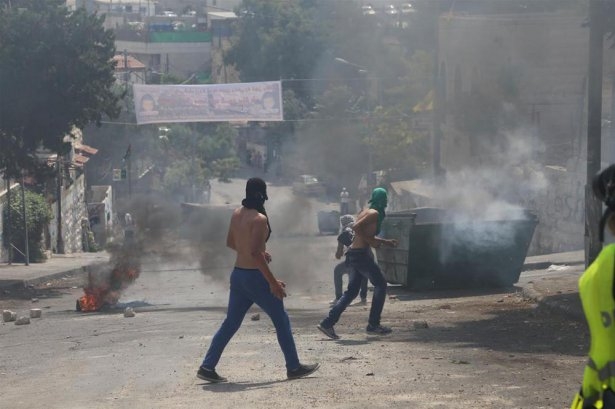 Doğu Kudüs'te Filistinliler Sokağa Döküldü 8