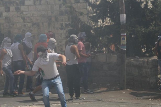 Doğu Kudüs'te Filistinliler Sokağa Döküldü 9