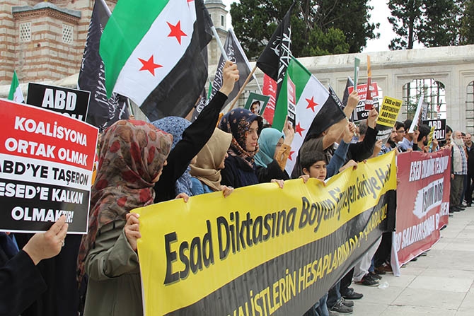ABD Saldırıları Fatih Camii’nde Protesto Edildi 17
