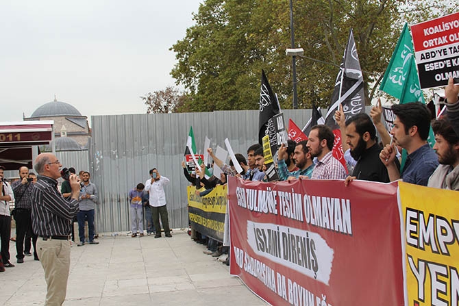 ABD Saldırıları Fatih Camii’nde Protesto Edildi 24