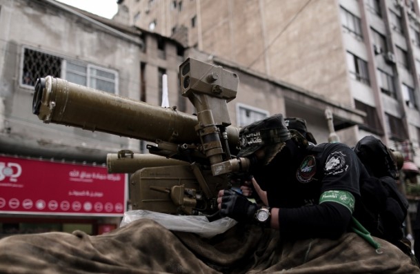 İzzeddin el-Kassam Tugayları Düşmana Korku Saldı 15