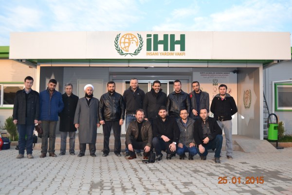 Amasya'dan Yola Çıkan 5 Tır Yardım Suriye'ye Ulaştı 18