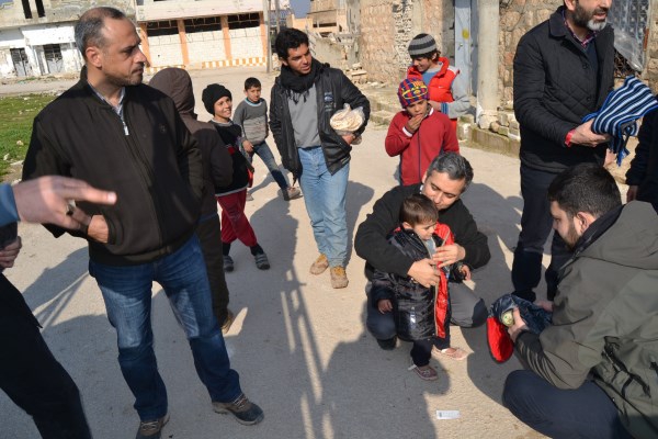 Amasya'dan Yola Çıkan 5 Tır Yardım Suriye'ye Ulaştı 9
