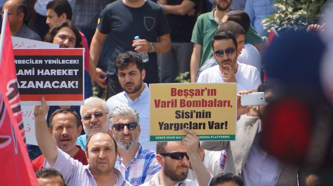 İstanbul’da İhvan Liderlerine Destek Yürüyüşü 18