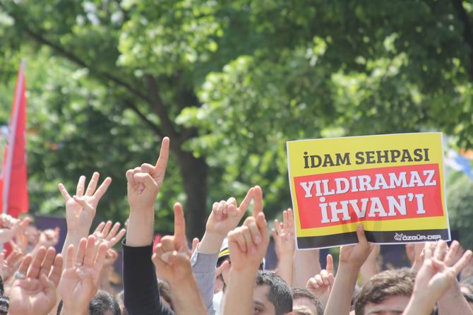 İstanbul’da İhvan Liderlerine Destek Yürüyüşü 27