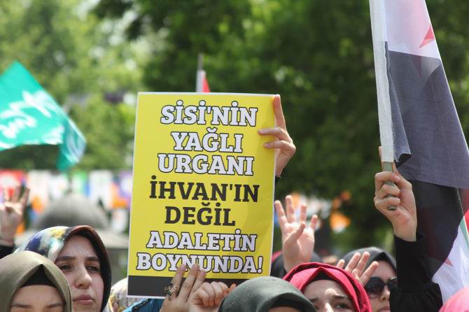 İstanbul’da İhvan Liderlerine Destek Yürüyüşü 28