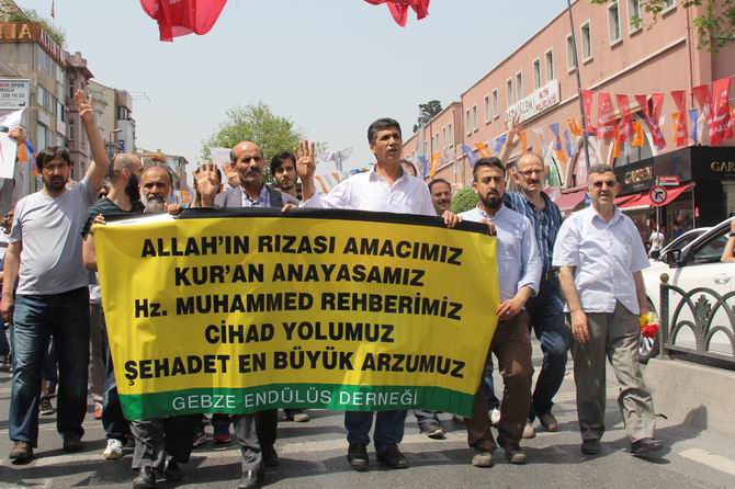 İstanbul’da İhvan Liderlerine Destek Yürüyüşü 35