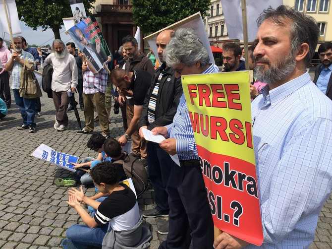 Almanya'da Katil Sisi'ye Lanet, İhvan'a Destek Yürüyüşü 19