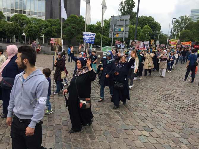 Almanya'da Katil Sisi'ye Lanet, İhvan'a Destek Yürüyüşü 2