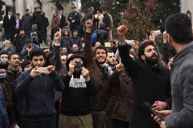 Sol Saldırganlık Beyazıt Meydanı’nda Protesto Edildi! 18