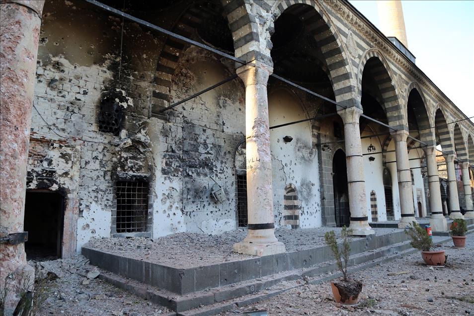 PKK’nın Fatihpaşa Camisindeki Tahribatı Ortaya Çıktı 5