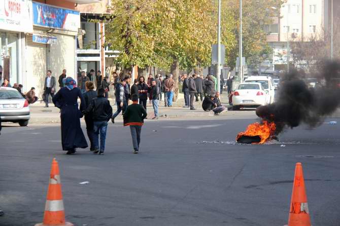 Diyarbakır Halkı HDP'nin Yürüyüşüne Destek Vermedi 8
