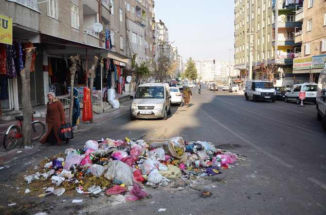 HDP Belediyeler Halkı Mağdur Ediyor 4