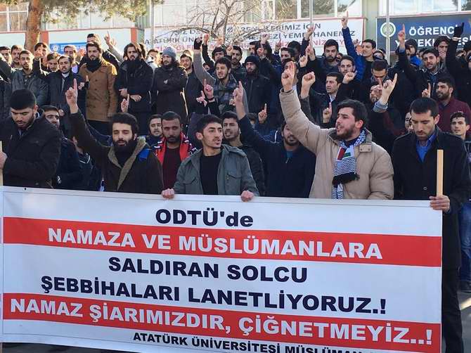 Solcu Çeteler Erzurum ve Bursa'da Protesto Edildi 6