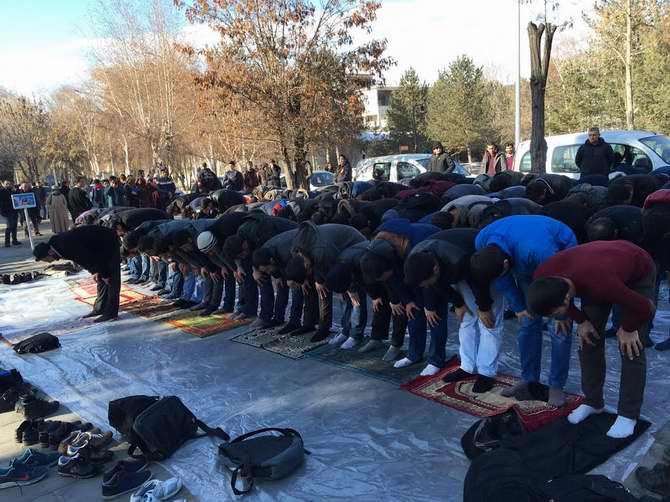 Solcu Çeteler Erzurum ve Bursa'da Protesto Edildi 9