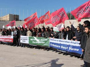 Solcu Çeteler Erzurum ve Bursa'da Protesto Edildi