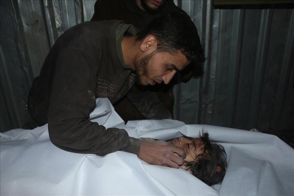 Rus Jetleri Şam'da Yerleşim Yerini Bombaladı 8