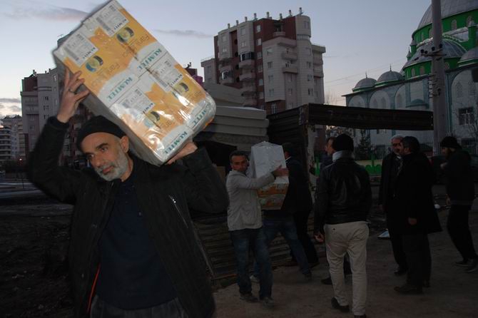 Sur Halkına Yardımlar Devam Ediyor 7