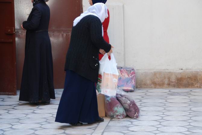 İslami STK’ların Sur Mağdurlarına Yardımları Sürüyor 3