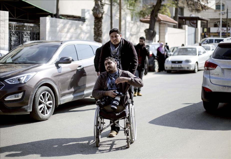 İsrail'in 'Engelli Bıraktığı' Filistinli Gazetecinin Azmi 4