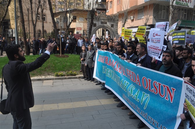 Özgür Gündem'e Diyarbakır'da Lanet Yağdı 5