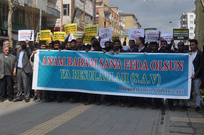 Özgür Gündem'e Diyarbakır'da Lanet Yağdı 6