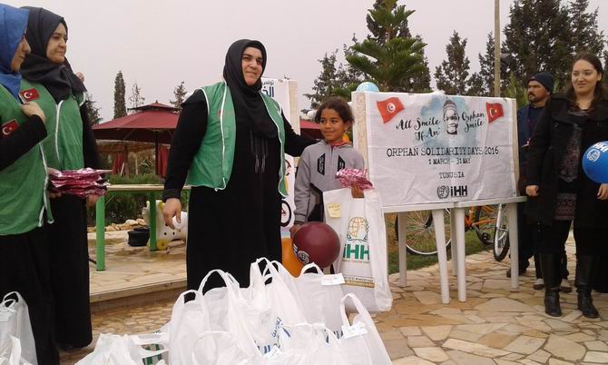 Tunus’ta Yetimlerle Dayanışma Günleri 16