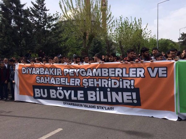 LGBTİ Sapkınlığına Geçit Verilmedi! 14