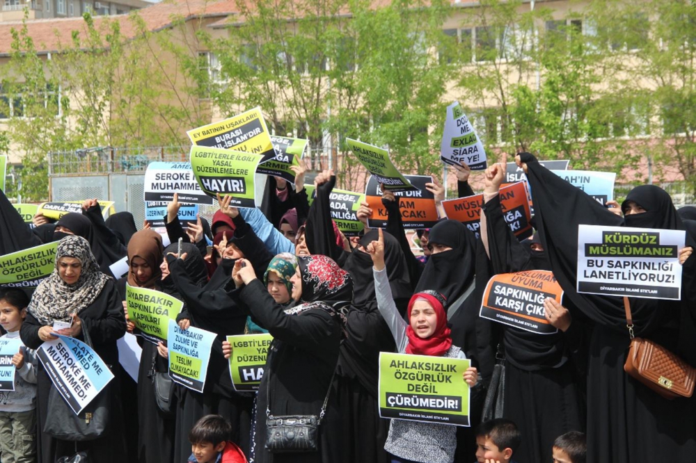 LGBTİ Sapkınlığına Geçit Verilmedi! 5