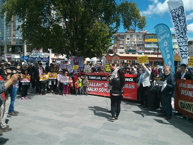 Halep'teki Katliamlar Sivas'ta Protesto Edildi 10