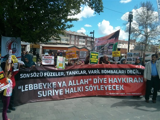 Halep'teki Katliamlar Sivas'ta Protesto Edildi 4