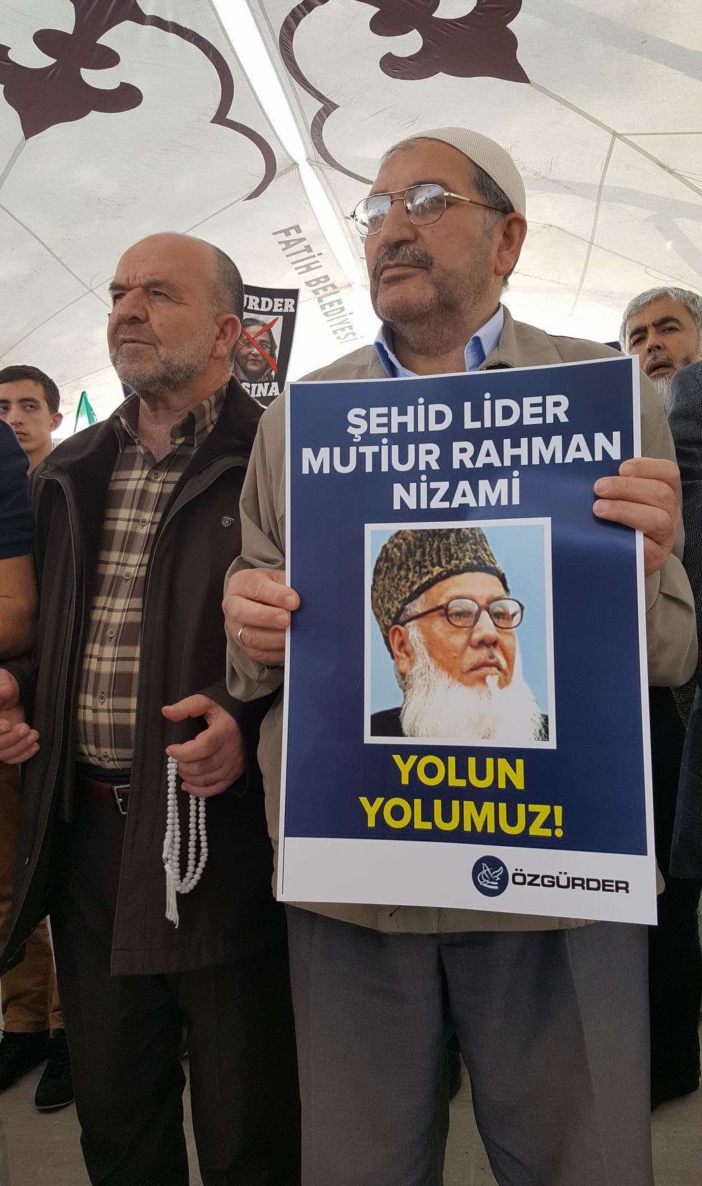 Fatih Camii’nde Rahman Nizami İçin Gıyabî Cenaze Namazı Kılındı 14