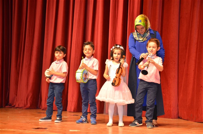 Ekin Çocuk Oyun Evi Yıl Sonu Programını Yaptı 11