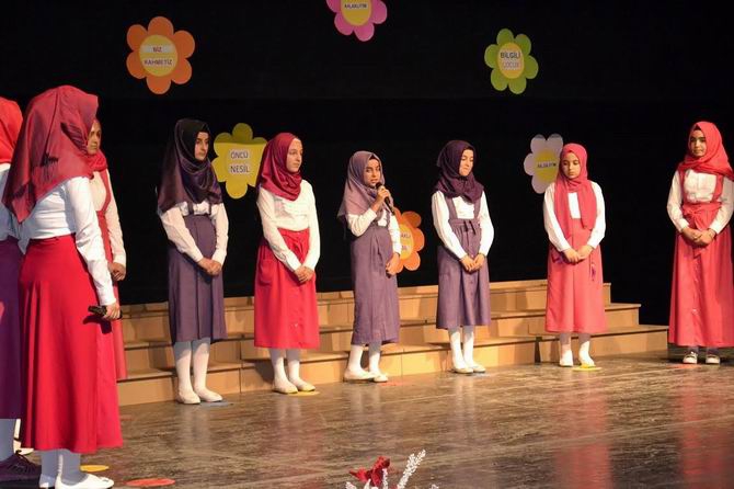 Bingöl Özgür-Der Çocuk Kulübünden Yıl Sonu Programı 14